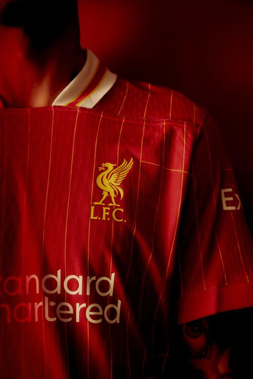 带队6战4胜重回积分榜榜首，穆斯卡特当选中超9／10月最佳教练（率队6战4胜重返榜首，穆斯卡特荣膺中超9-10月最佳教练）