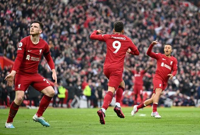 中超末轮前瞻：上海双雄冲击冠军，海牛、梅州争保级最后席位（中超收官战看点：申城双雄争冠登顶，海牛与梅州抢最后保级名额）