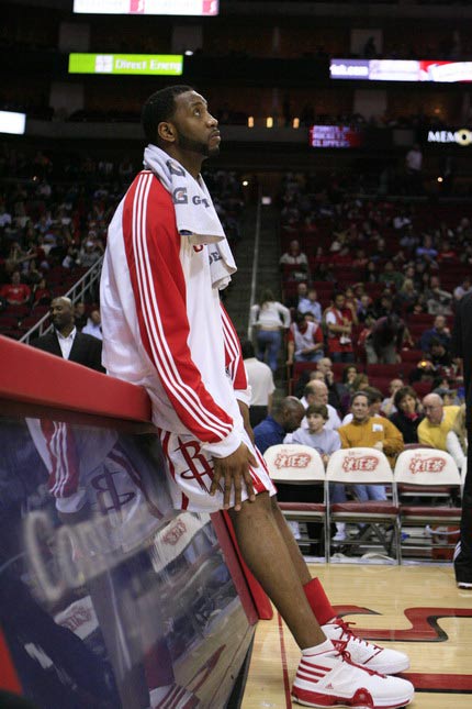 记者：西海岸外援戴维森返回巴西接受鼻梁手术，恢复期3个月（记者透露：西海岸外援戴维森回巴西做鼻梁手术，预计缺阵三个月）