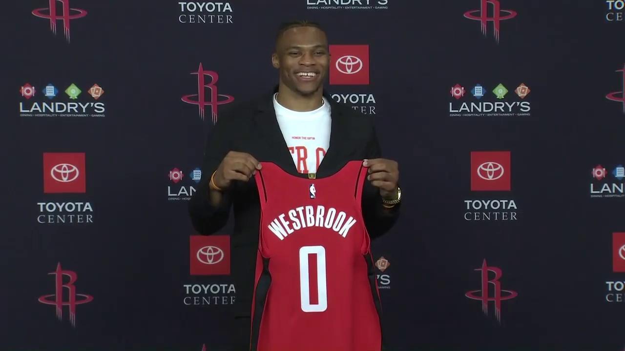 越南速度打法极具冲击力（越南快节奏打法冲击力十足）