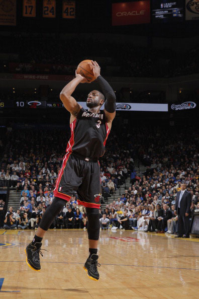 记者：尤文准备接受马赛对小维阿的报价，交易很快完成（记者称尤文将同意马赛报价小维阿，转会即将敲定）