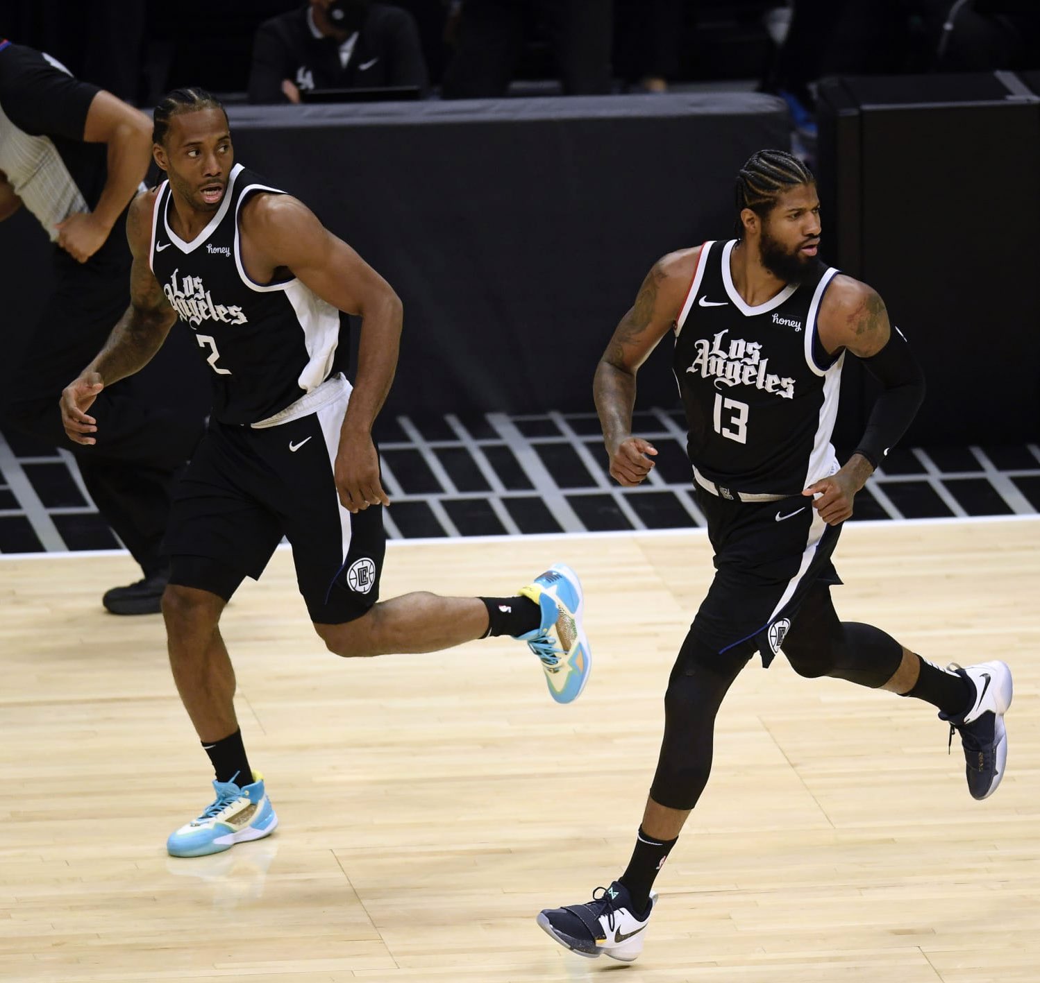 亚足联拒绝国安申请！球迷无缘亲见冠军奖杯，多位球员将告别工体（亚足联否决国安申请！球迷无缘现场见证冠军奖杯，多名球员将告别工体）