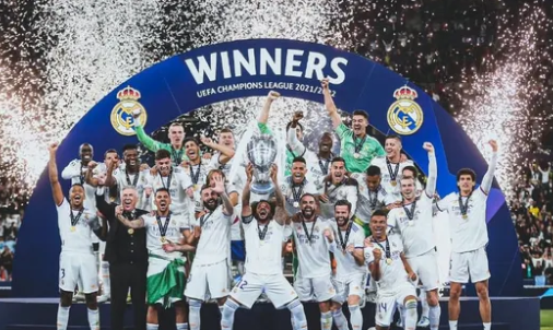 不收回礼！布朗抢断3打0送桑普森扣篮&桑普森抢断甩布朗空篮不中（戏剧一幕！布朗抢断三打零喂桑普森暴扣，桑普森反抢甩开布朗却空篮打铁）