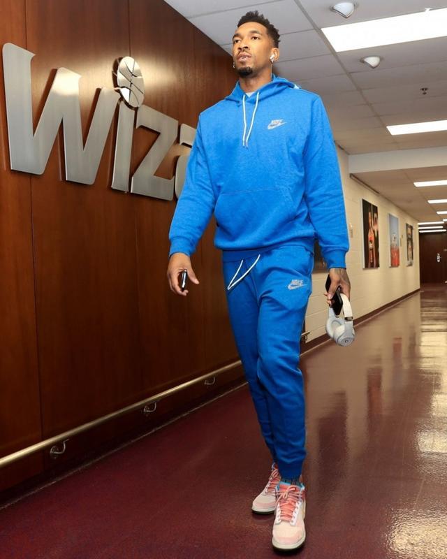 科尔：巴特勒很喜欢传球，他宁愿得到一个助攻而不是一次得分（科尔谈巴特勒：他更享受传球，宁愿拿助攻也不求得分）