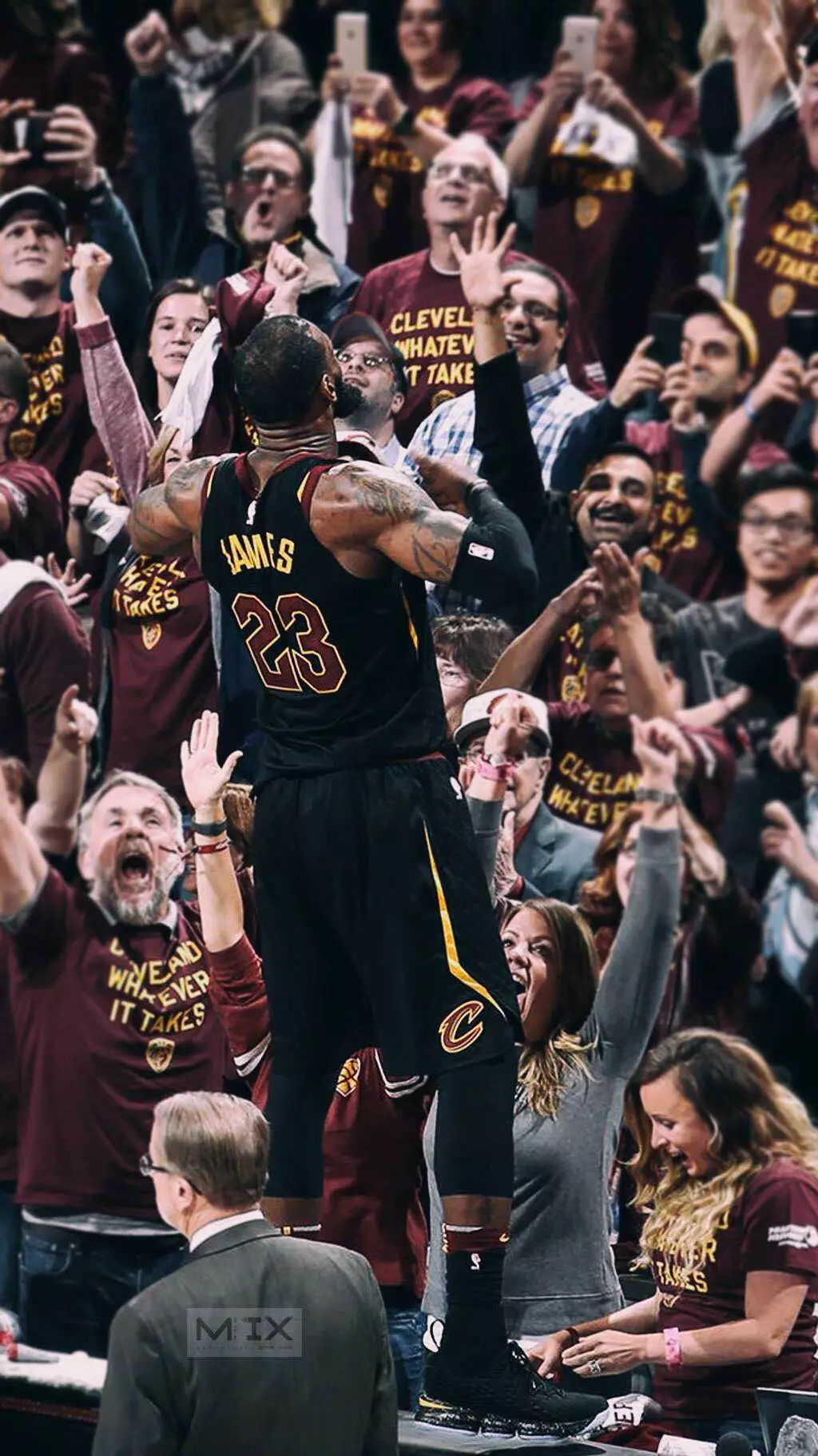 西媒：巴萨对阿拉维斯门票系统崩溃，球迷高喊反拉波尔塔口号（西媒称：巴萨对阵阿拉维斯售票系统宕机，球迷高呼反拉波尔塔口号）